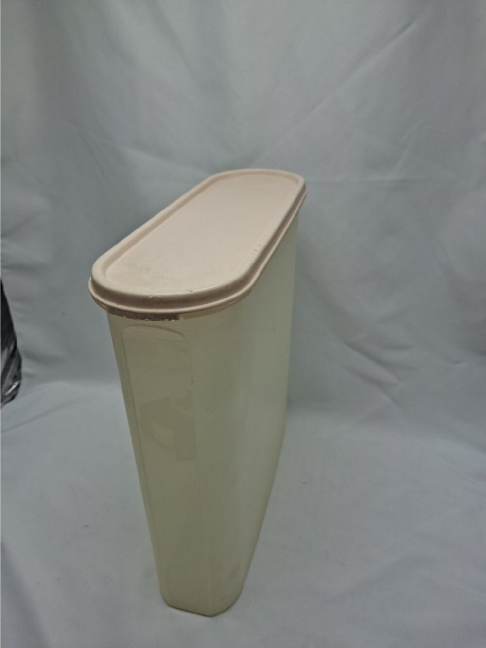 TUPPERWARE Modular Mate Container & Lid -Light Pink, #5 - 2402A 2239